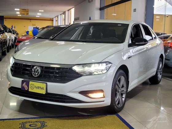 VOLKSWAGEN JETTA 1.4 250 TSI TOTAL FLEX R-LINE TIPTRONIC VOLKSWAGEN JETTA 1.4 250 TSI TOTAL FLEX R-LINE TIPTRONIC